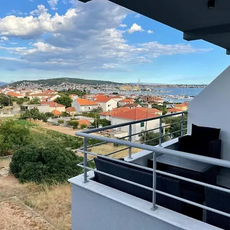 Brand New 1-bedroom Apt W Shared Pool And Parking Apartment Trogir